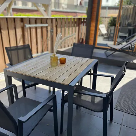 Leev Apartment